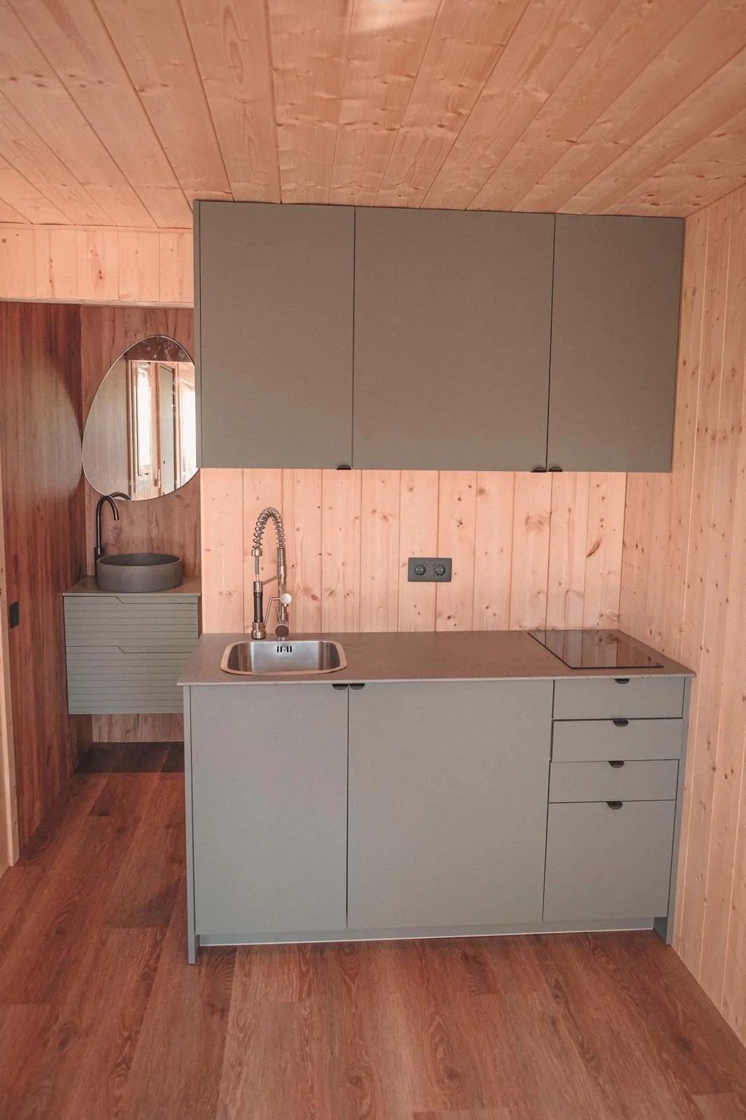 Cocina — vista frontal completa